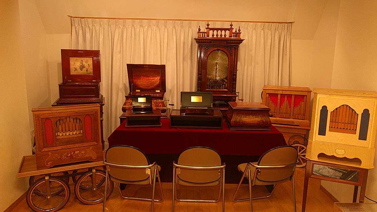 Swiss Orgel Salon Revivre