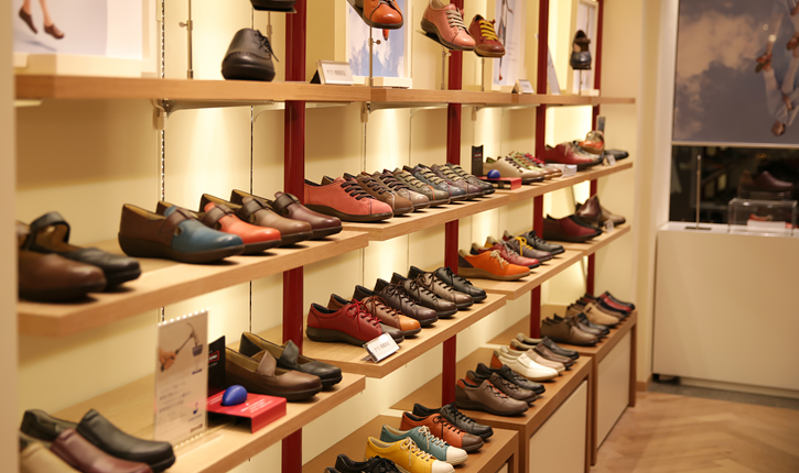 ACHILLES SORBO YOKOHAMA MOTOMACHI Shopping Street