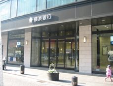 横浜銀行元町支店